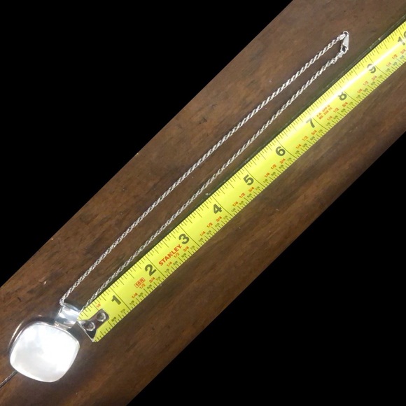 STERLING SILVER MOTHER OF PEARL Cabochon Pendant and Twisted Rope Necklace - Picture 10 of 12